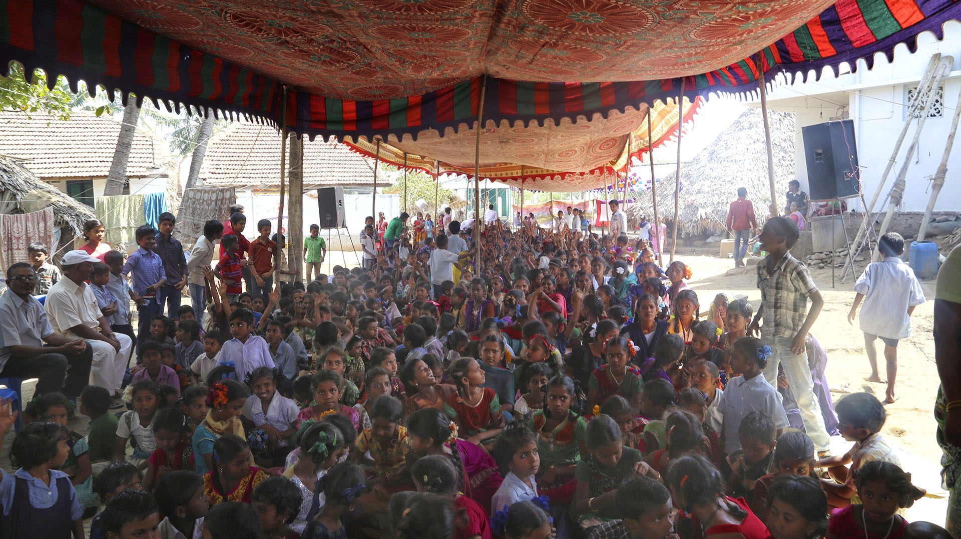 Mission to Children sponsors gospel uutreaches to children. These outreaches are coordinated by local Christians and churches to feed and share the gospel with children in their community.​